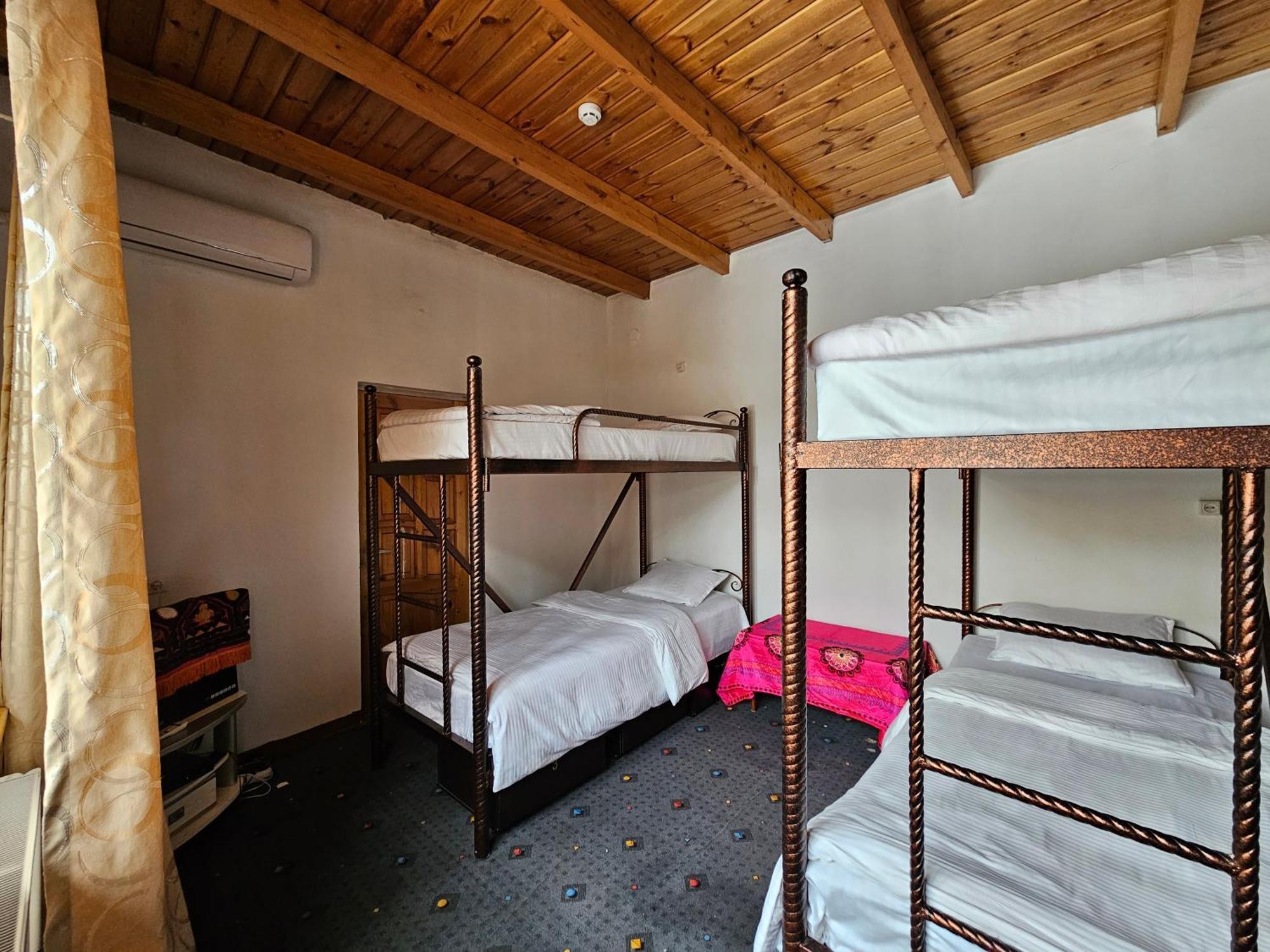 Sim-Sim Hostel & Backpackers Самарканд Экстерьер фото