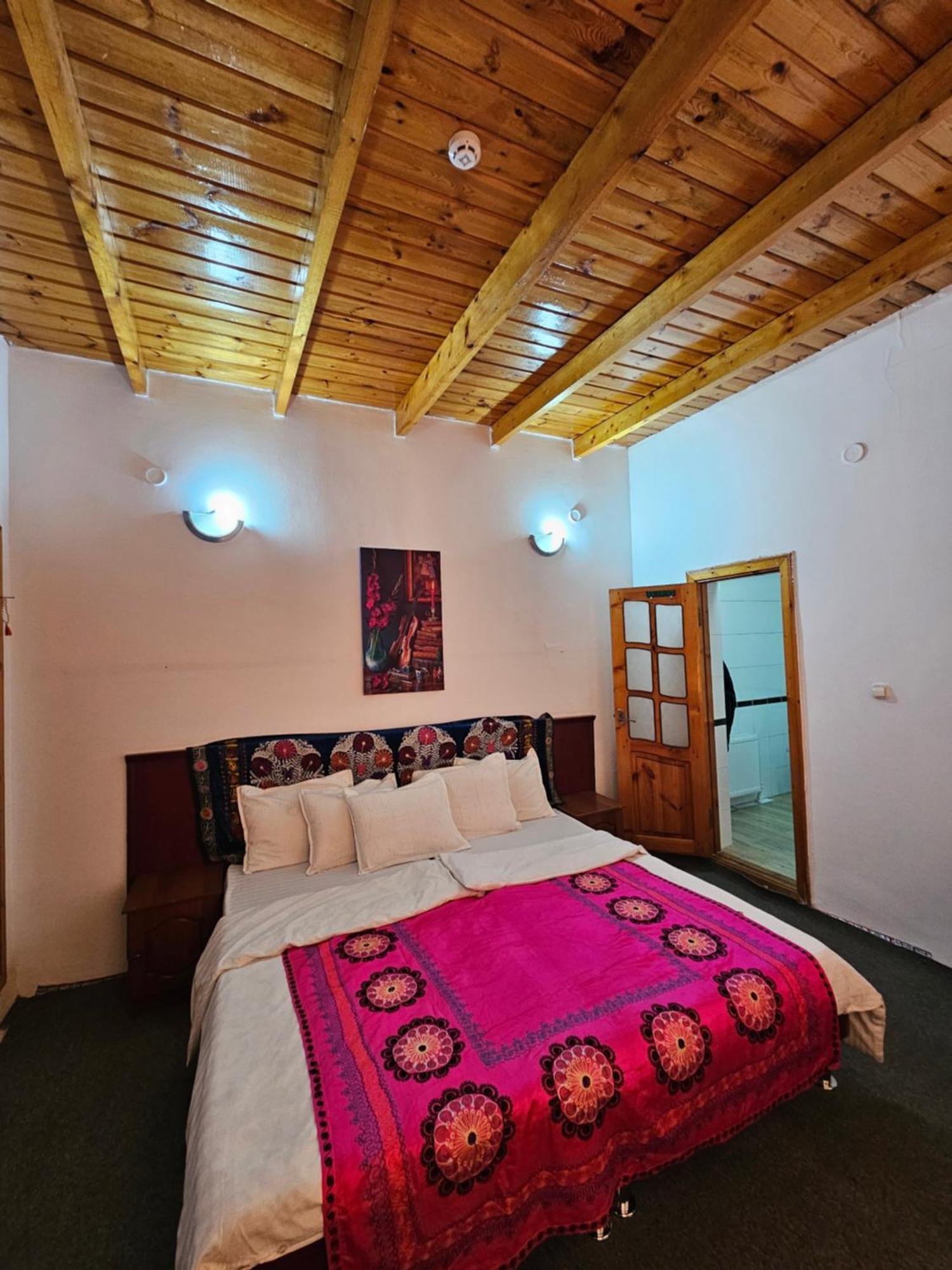 Sim-Sim Hostel & Backpackers Самарканд Номер фото